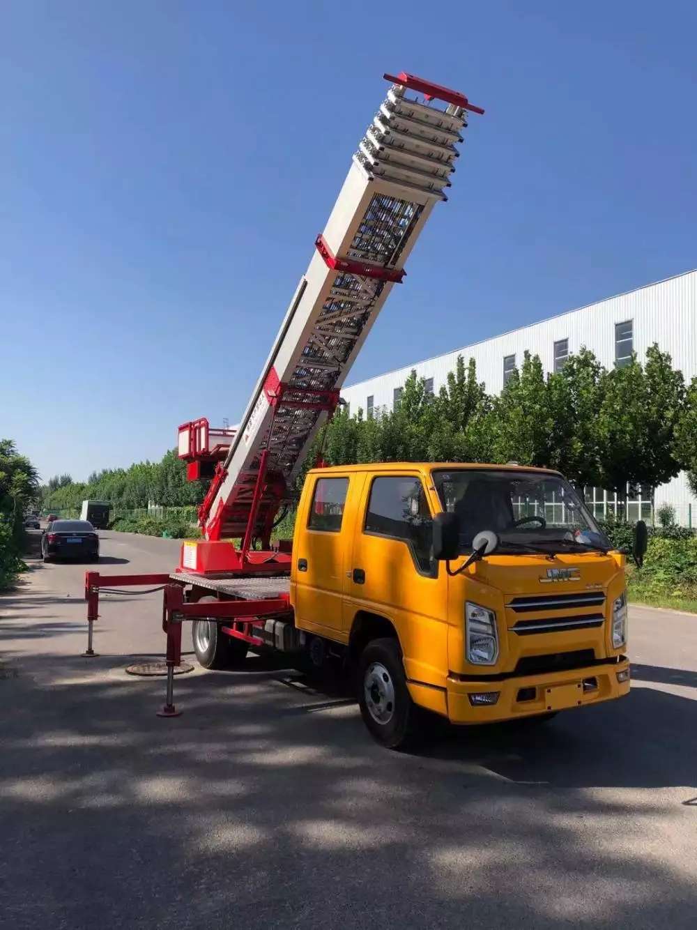 濉溪县附近的云梯车出租服务：轻松解决高空作业需求