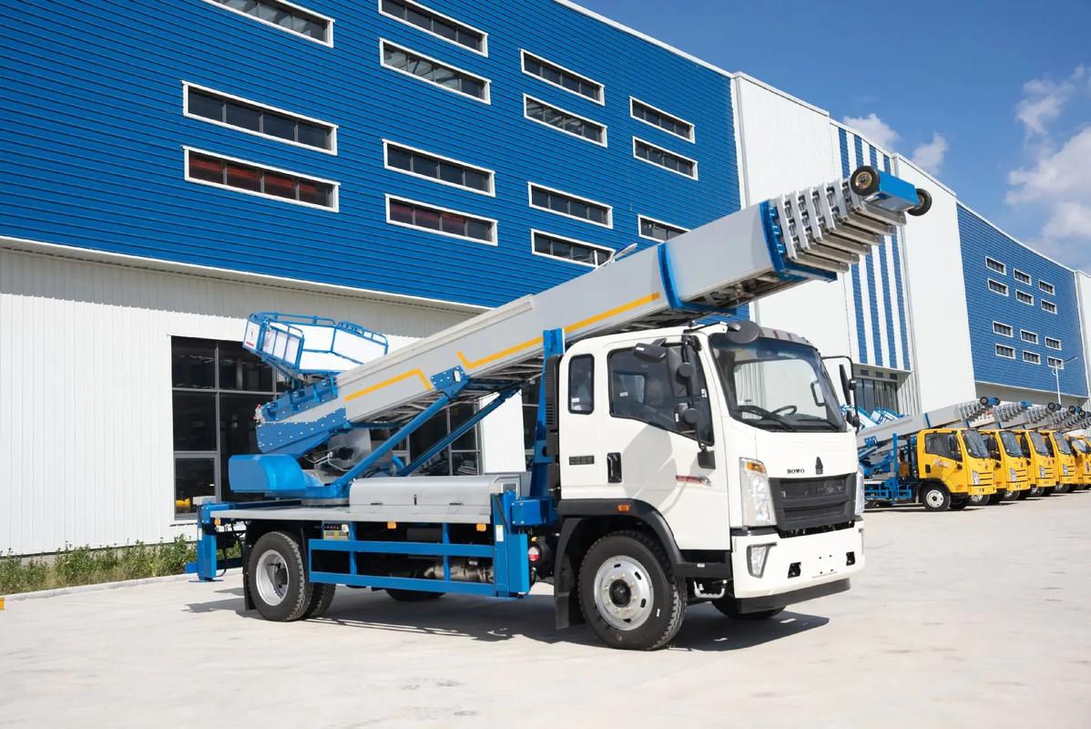 濉溪县出租云梯车高空作业车 建筑垃圾搬运